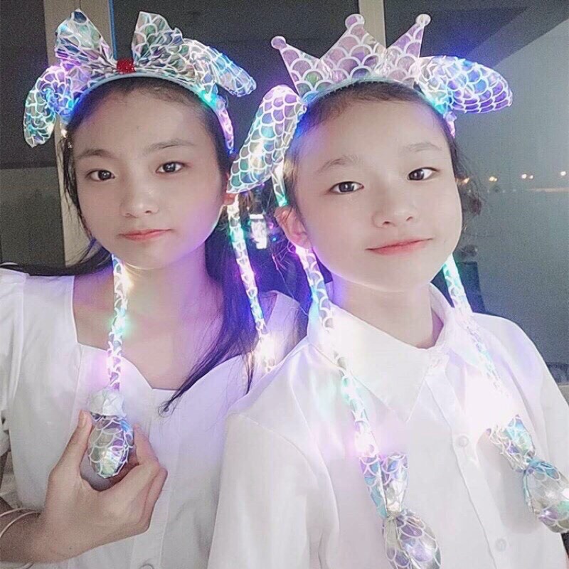 Băng đô tai thỏ cử động, có đèn led