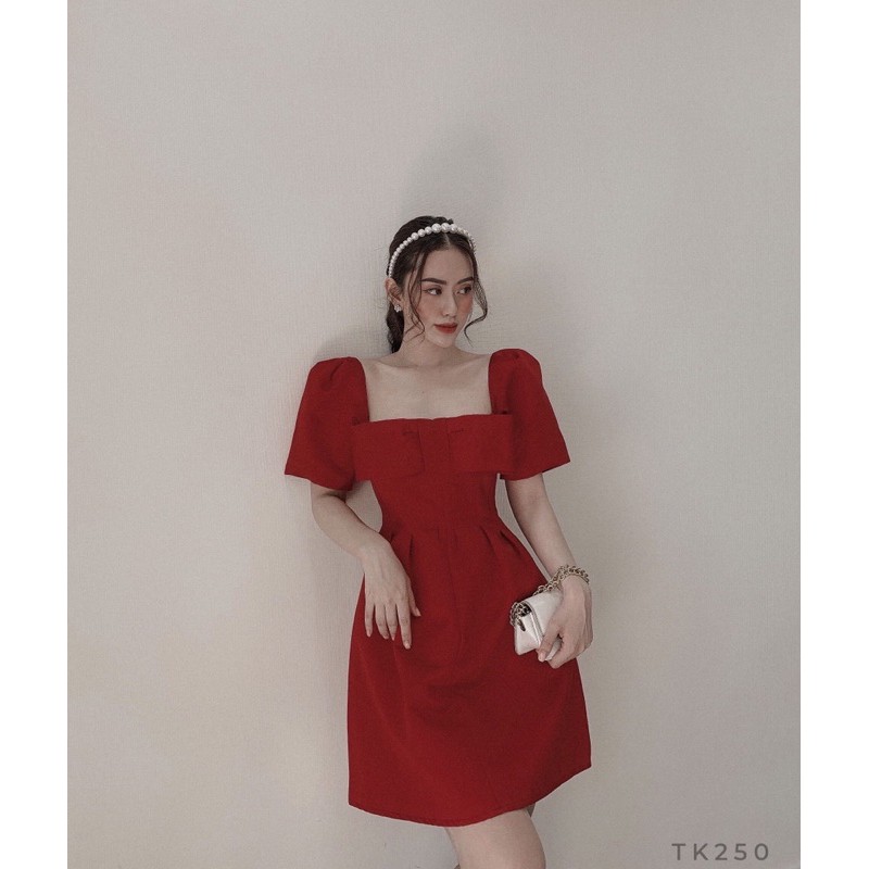 Đầm thiết kế cao cấp may 2 lớp đúp khoá vải tapta xịn cổ vuông tay bồng xếp ly eo