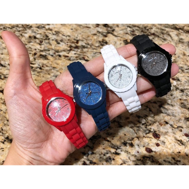 Đồng hồ nữ hiệu Anne Klein