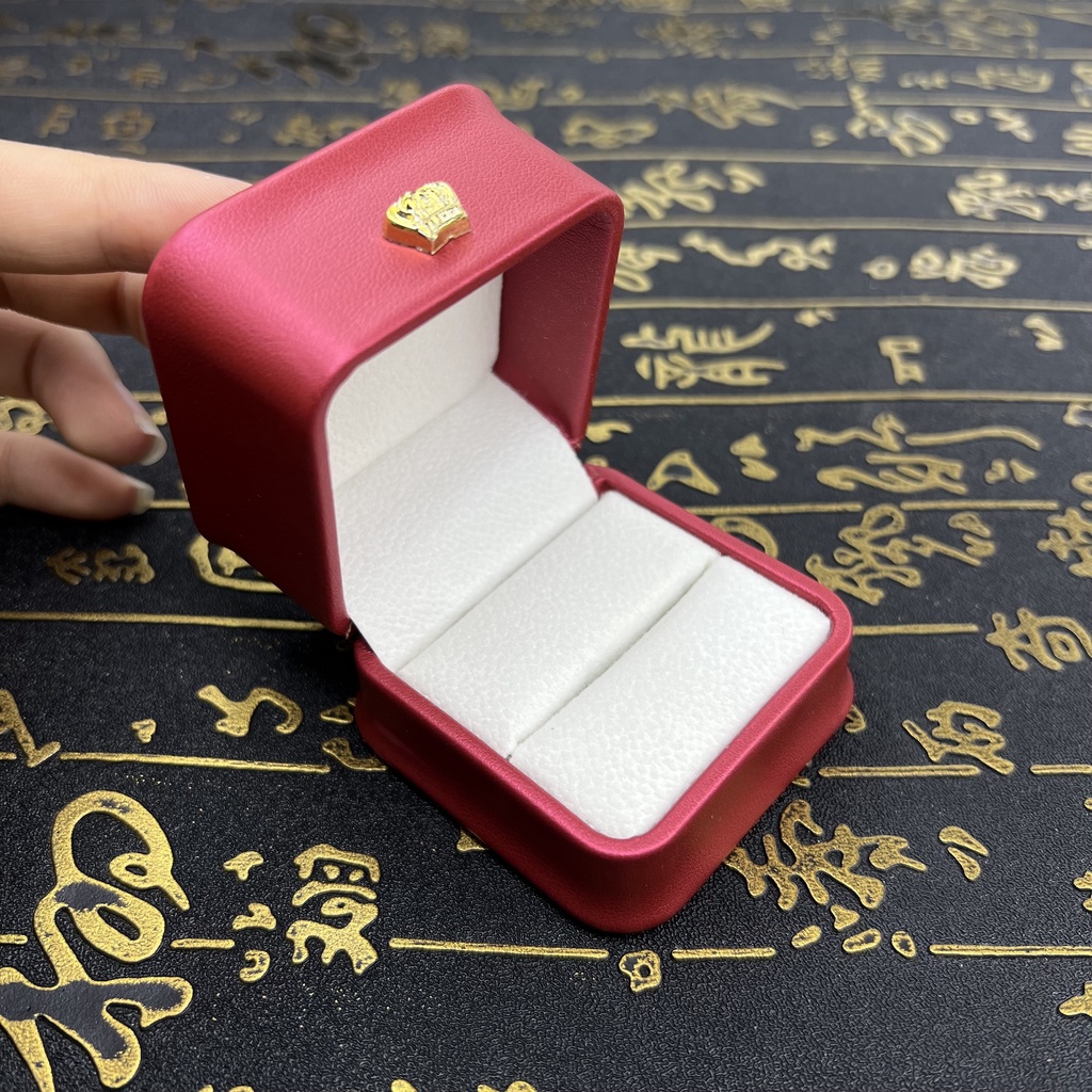 Hộp Nhẫn Hình Vương Miện Đẹp Mắt Sang Trọng