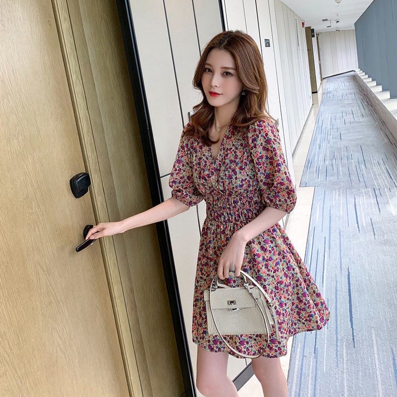 Đầm Cổ Chữ V Họa Tiết Hoa Thiết Kế Chiết Eo Thời Trang Kiểu Pháp