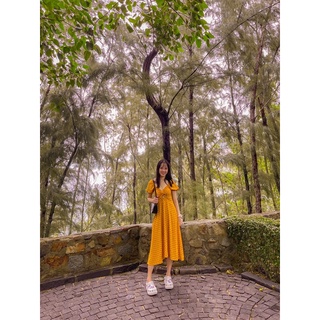 Pass Đầm xoè dạo phố