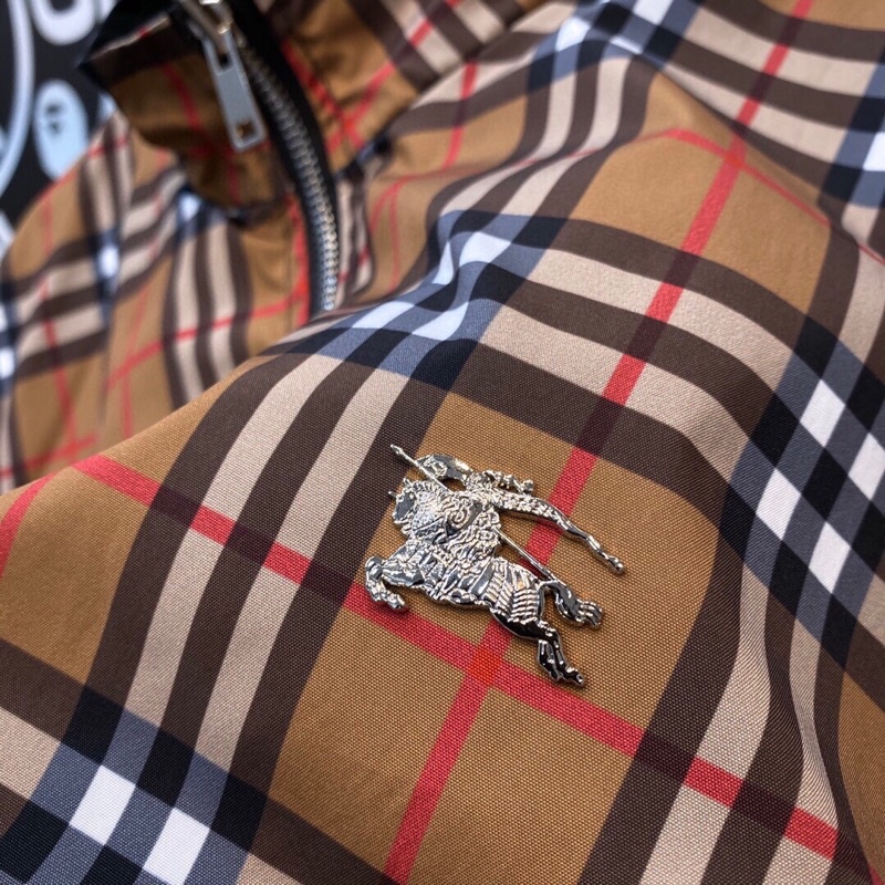 Áo khoác nam 2 mặt BURBERRY BBR khóa zip kim loại cao cấp