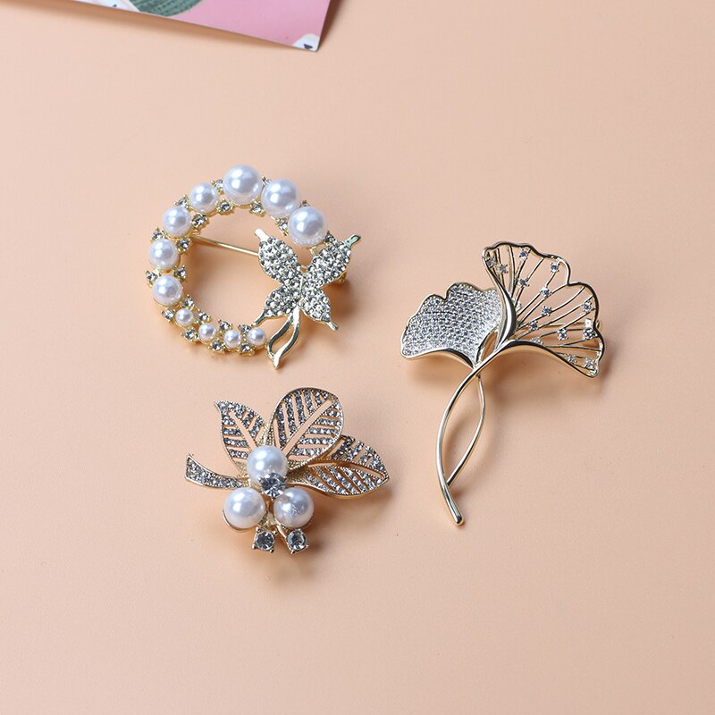 2022 Korean Exaggerated Elegant Pearl Butterfly Flower Brooch Pin Brooch Women Girls Fashion Clothes Decoration Jewelry Gifts
