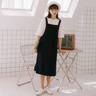 Set váy yếm đen + áo thun trắng