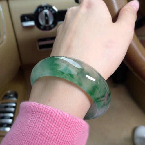 Vòng đeo tay màu ngọc bích tự nhiên kiểu dáng thanh lịch dành cho nữ