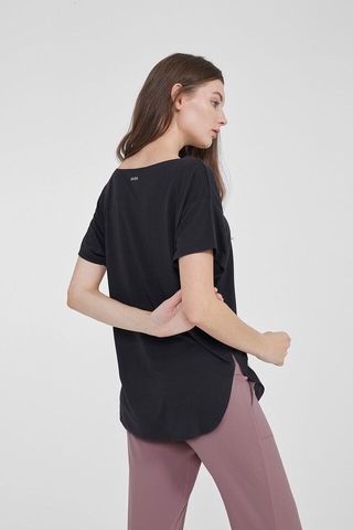 Áo thun Andar form rộng vạt bầu