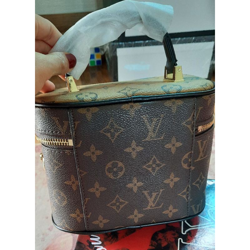 Cốp Lv sz 19