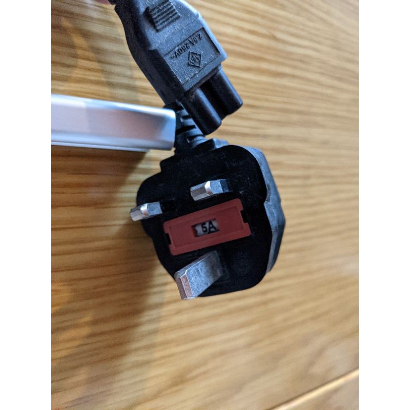 Dây nguồn kết nối adapter sạc laptop