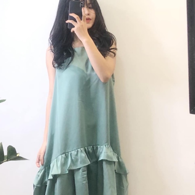Váy lụa suông