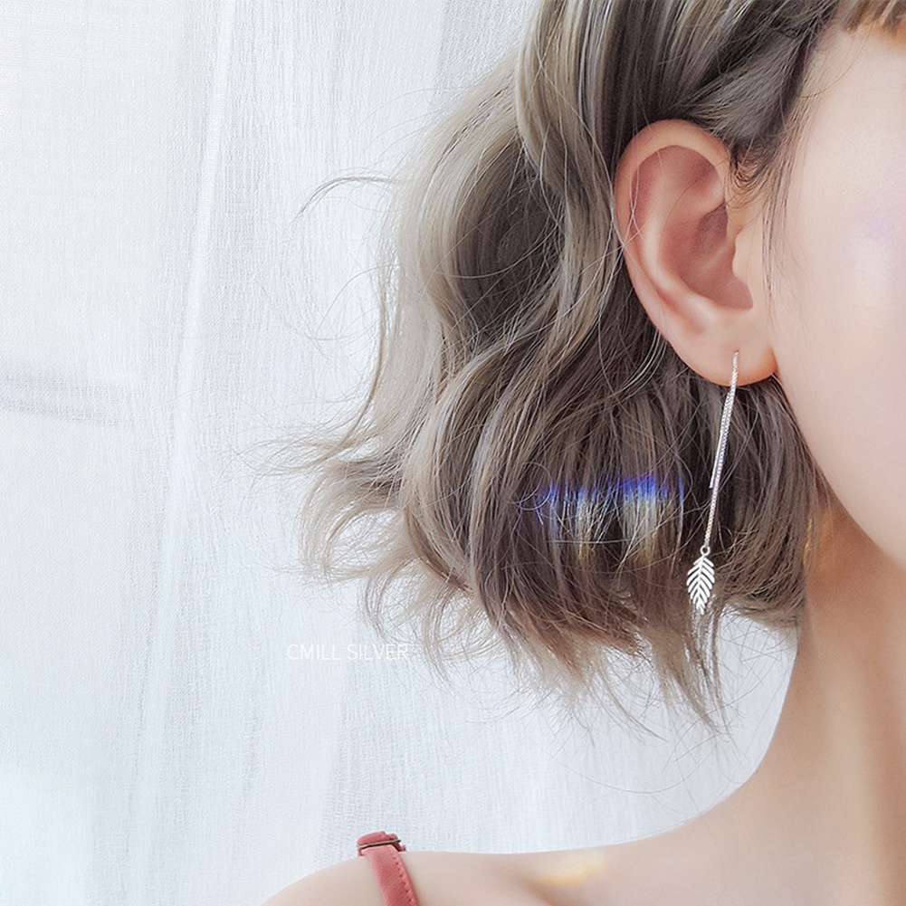 Đôi bông tai dáng rơi họa tiết chiếc lá xinh xắn cho nữ