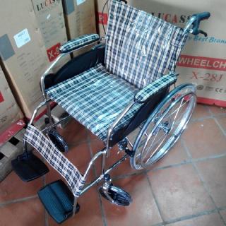 Xe lăn tay có phanh Lucass X28J