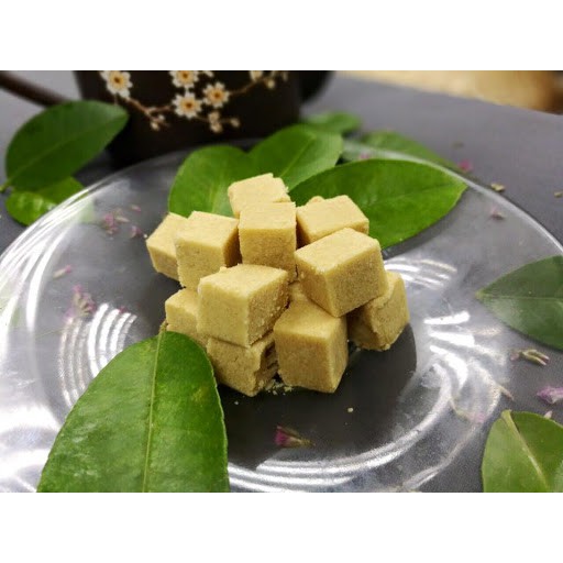 COMBO 3 HỘP BÁNH ĐẬU XANH RỒNG VÀNG HIỆU TIÊN DUNG - hộp gồm 10 cái nhỏ