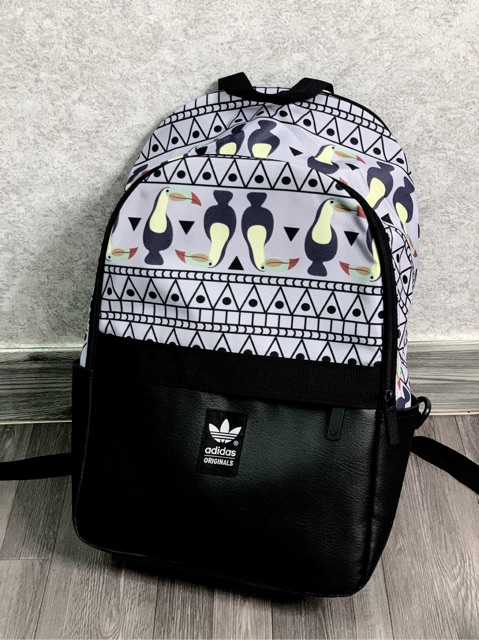Ba lô Adidas màu VNXK
