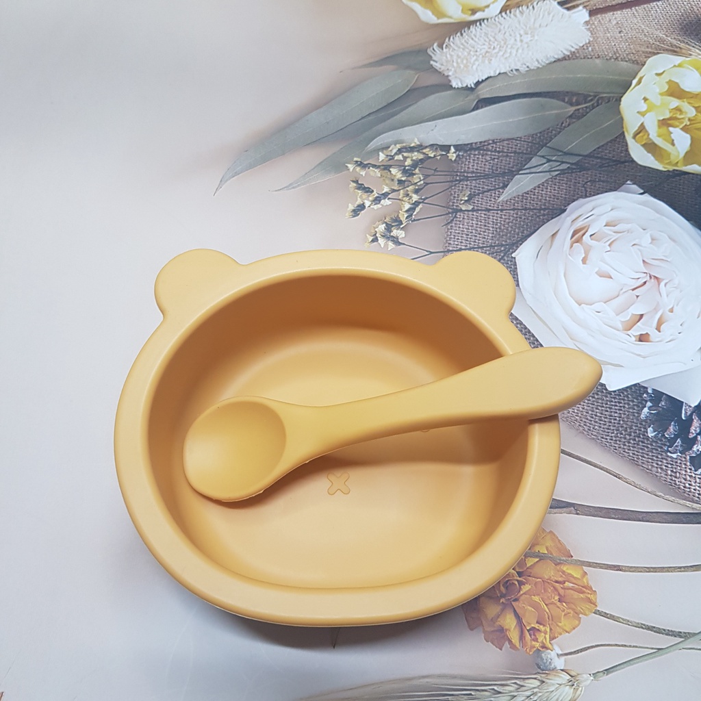 Bát silicon gấu có đế hút chân không chống lật kèm thìa cho bé ăn dặm