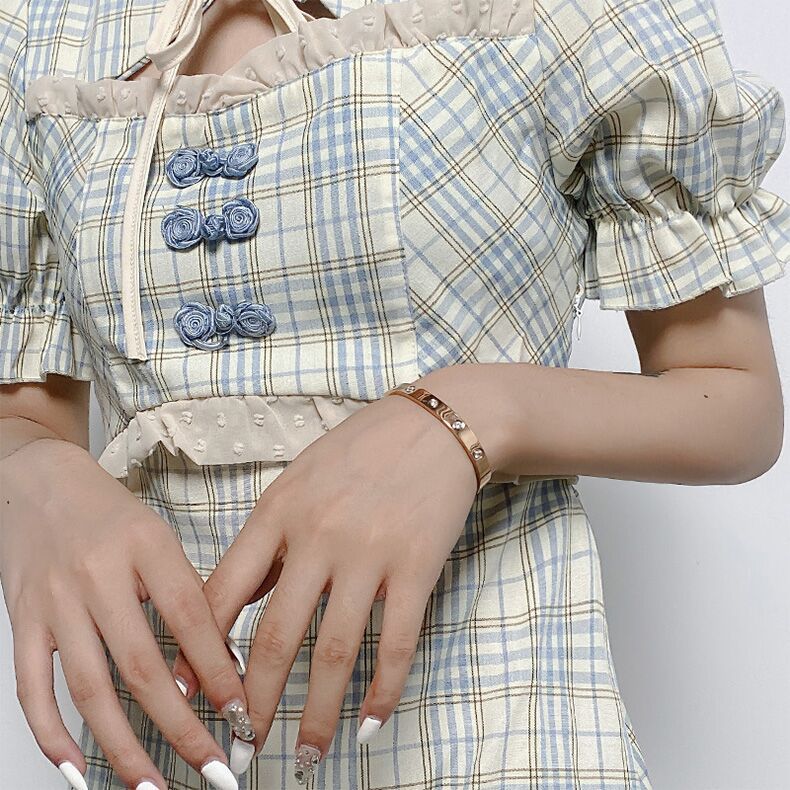 Vòng đeo tay vàng 18K đính đá thời trang cho nữ