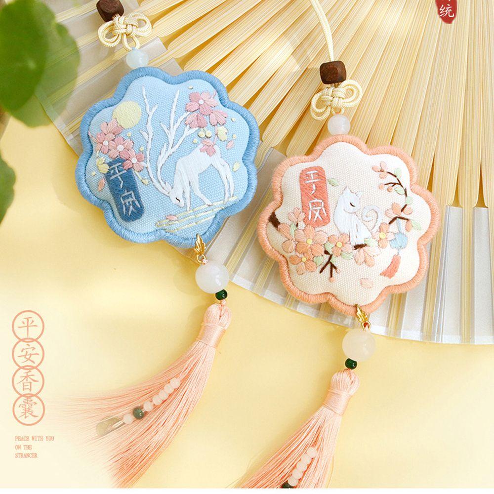 Móc Khóa Thêu Hình Thỏ Dễ Thương Dùng Làm Quà Tặng Giáng Sinh