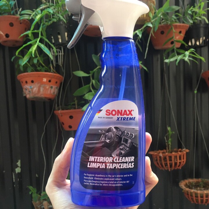 Dung dịch vệ sinh và làm sạch nội thất ô tô Sonax Xtreme Interior Cleaner 221241 dung tích 500ml - NHẬP KHẨU ĐỨC