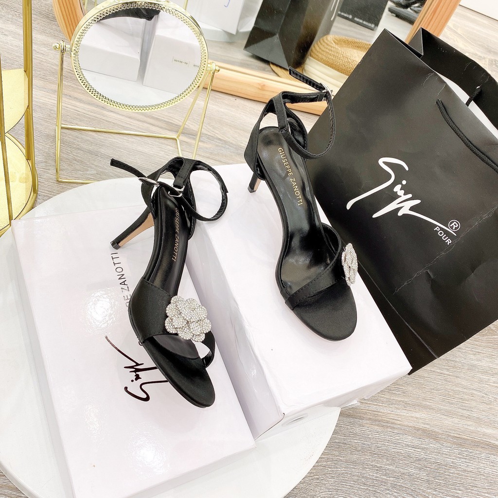 Sandal hoa zanoti hàng đẹp fullbox