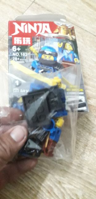 Lắp ráp 1 hộp LegoNinjago 2 trong 1 ms102