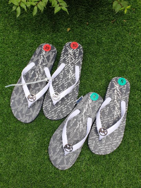 DÉP XỎ NGÓN NAM NỮ MICHAEL KORS