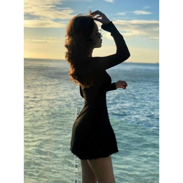Đầm gân tay loe co giãn form A