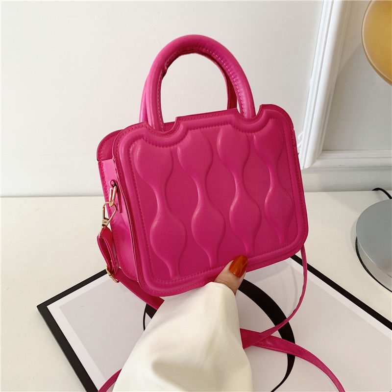 Túi Đeo Chéo Một Bên Vai Phong Cách Phương Tây Thời Trang Mới Dành Cho Nữ