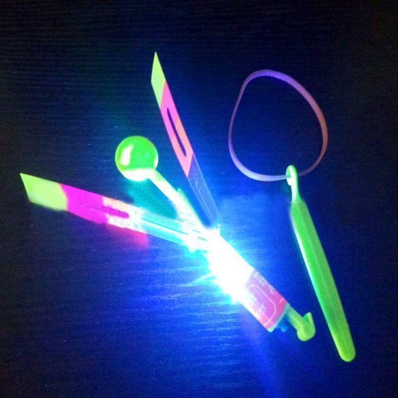 Chuồn chuồn đồ chơi có đèn LED nhấp nháy