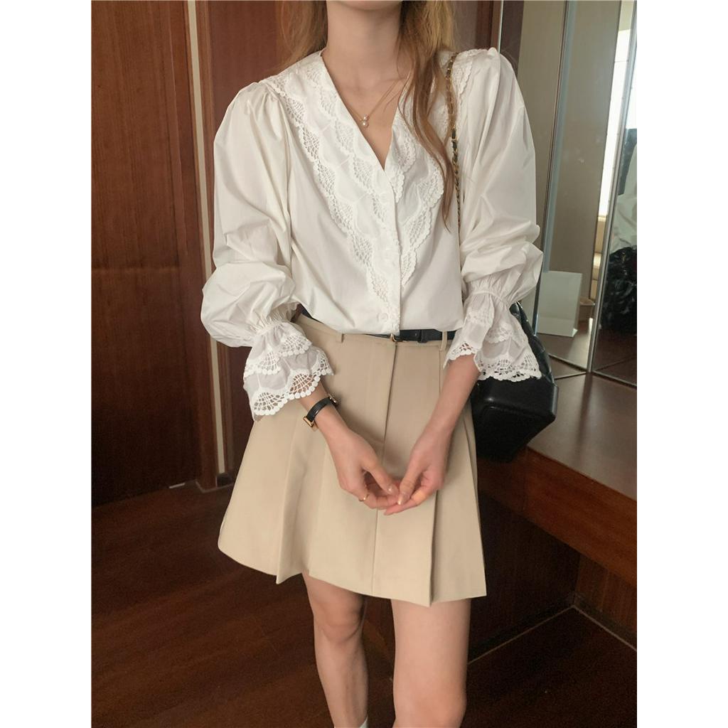 Áo Sơ Mi Dài Tay Cổ Chữ V Thêu Ren Tinh Tế Kiểu Pháp 62805