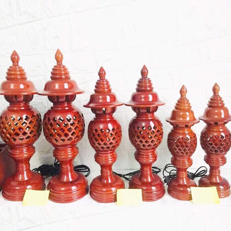 Đèn thờ cúng phật gia tiên phong thủy quả dứa điện bằng gỗ tự nhiên Hương Đình gồm sẵn bóng đèn led và dây điện - Nhbằng