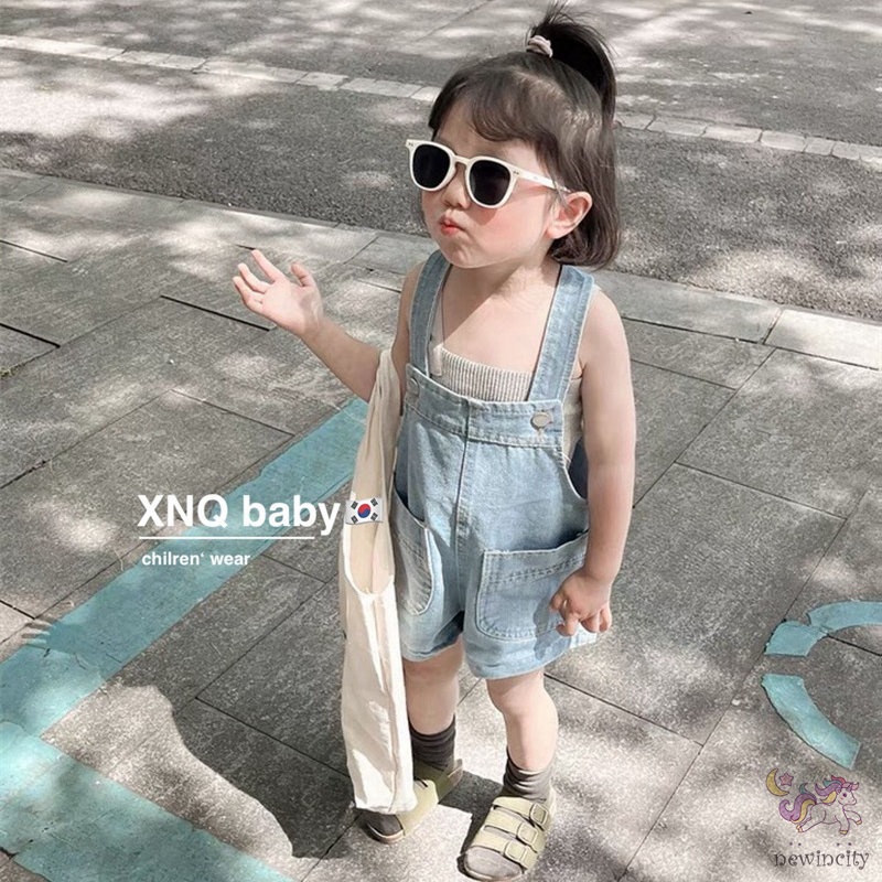 Quần Yếm Jean Phối Túi Lớn Kiểu Hàn Quốc Dễ Thương Cho Bé Gái