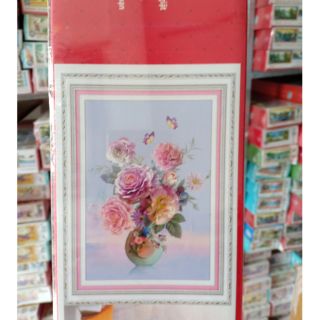 Tranh đính đá bình hoa hồng rất đẹp