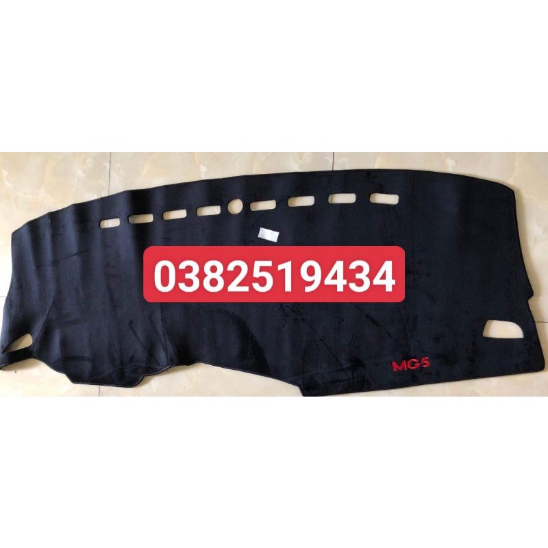 Thảm Taplo Xe MG ZS, HS , MG5 .Mẫu Da CARBON chống nắng tốt ko bám bụi, thẩm mỹ cao