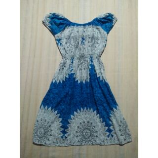 D11. đầm vải chất mềm mát size s, m nhỏ vừa.