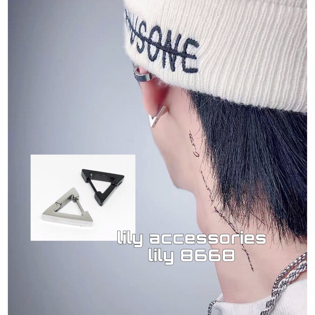 Thick Triangle Earring khuyên tai titan tam giác gập không gỉ không đen không dị ứng nam nữ unisex
