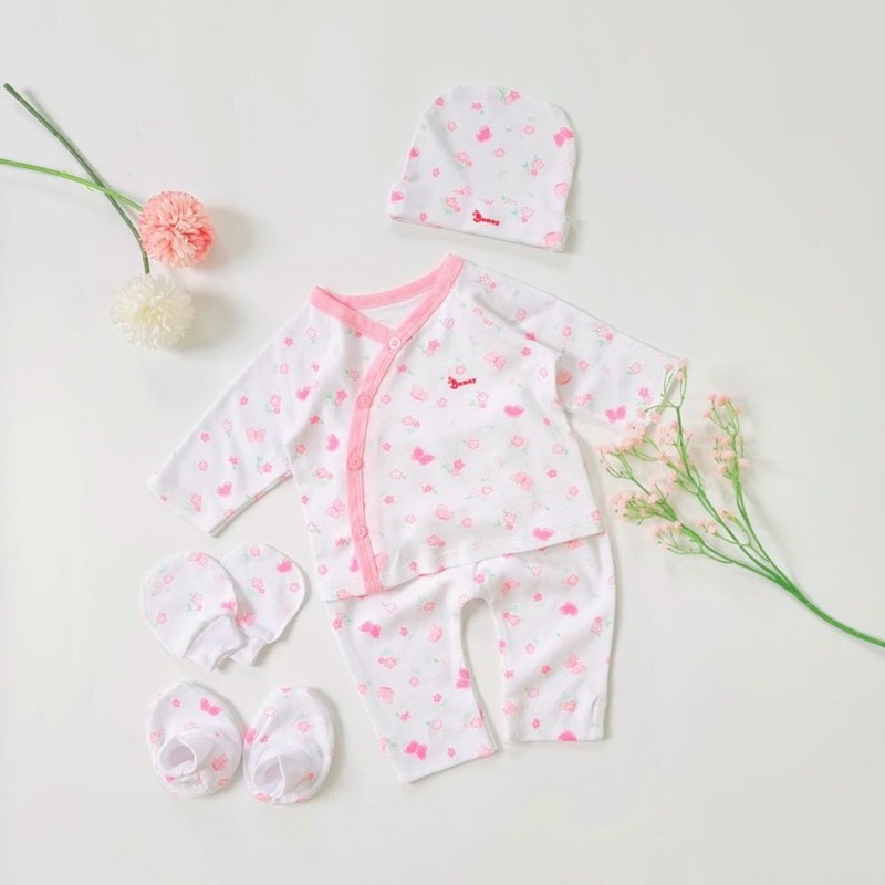 Sét 5 món dành cho bé gái size sơ sinh😍😍( bao gồm quần áo nón vớ)