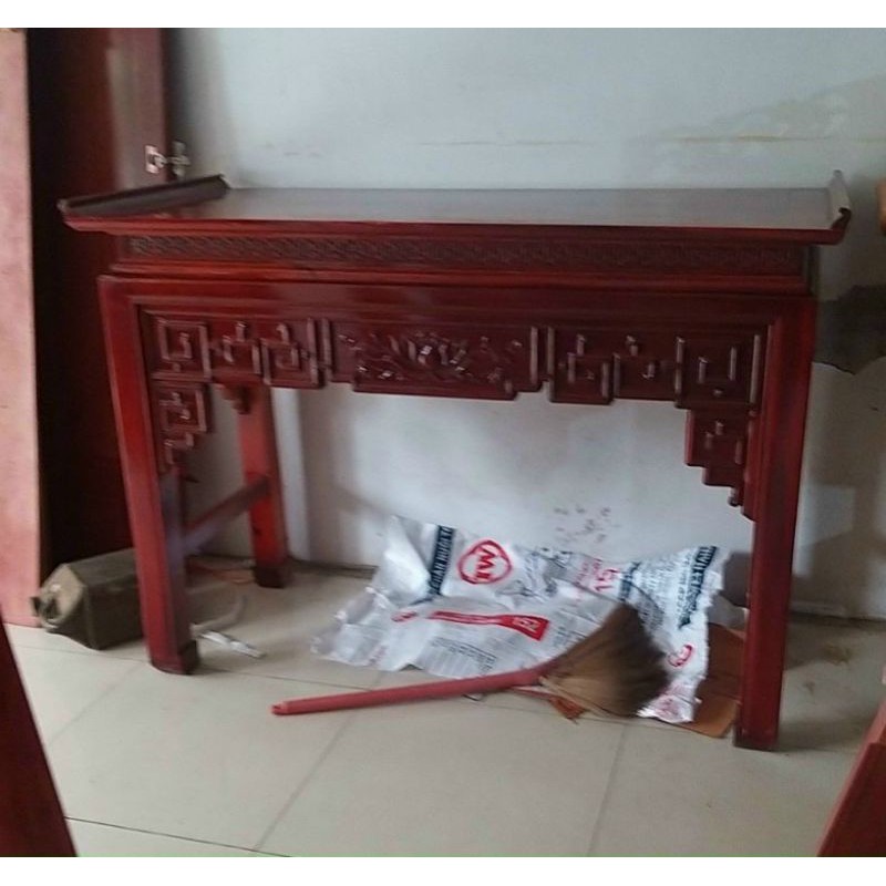 Án thờ gỗ nhãn