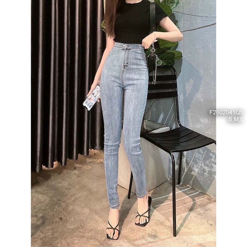 Quần jeans nhạt 2 nút
