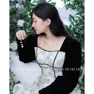 𝑳𝒂 𝑹𝒐𝒔𝒂 𝑫𝒓𝒆𝒔𝒔 - Đầm hoa tay nhung