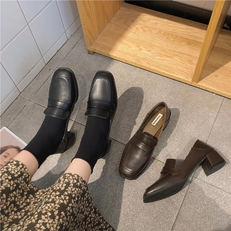 Giày loafer trơn cao gót gót vuông công sở da lì phong cách vintage Hàn Quốc