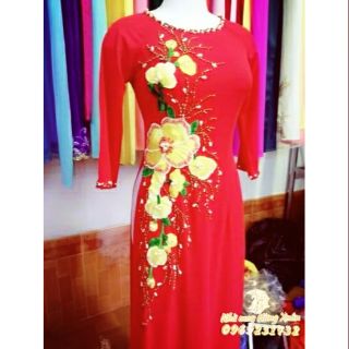 Áo dài đính cườm sang trọng