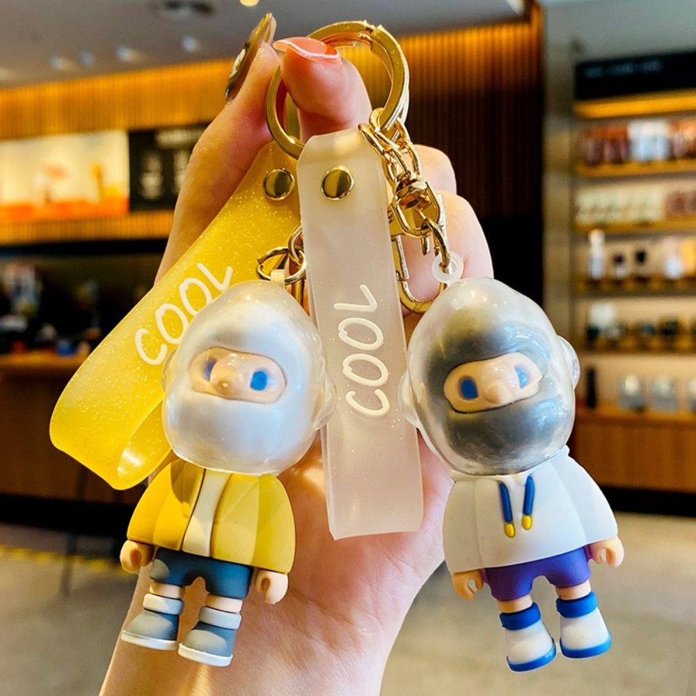 Móc Khóa Hình Cậu Bé PEWANY Hood 3D Ngộ Nghĩnh Giá Đỡ