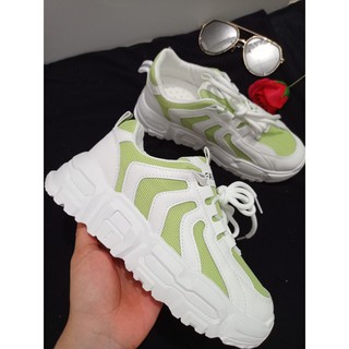 giày sneaker nữ xanh lá cây