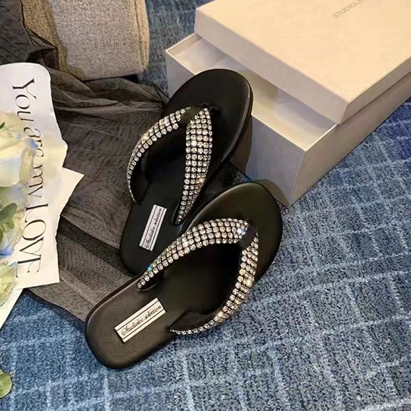 Dép đế bằng IELGY đính đá thời trang đơn giản cho nữ