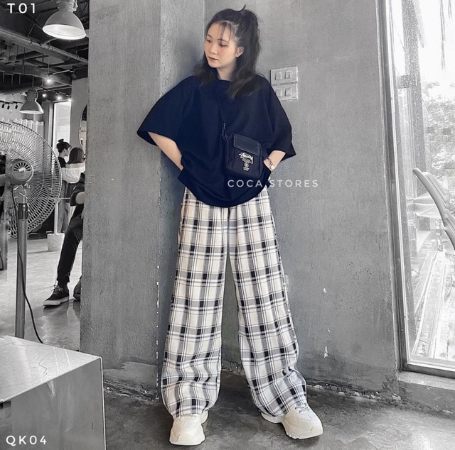 Quần kẻ ống rộng màu trắng | BigBuy360 - bigbuy360.vn