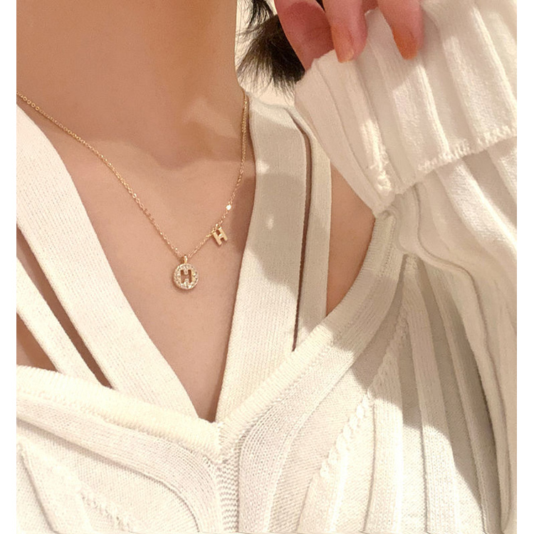 vòng cổ Mặt Chữ H Thiết Kế Đơn Giản Sang Trọng