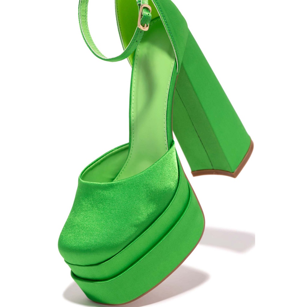 Giày sandal Cao Gót Hở Mũi Bằng Satin Dày Dặn Chống Nước Phong Cách Thời Trang Mùa Hè 2022 Kích Thước Lớn Có Khóa Cài Sang Trọng Cho Nữ