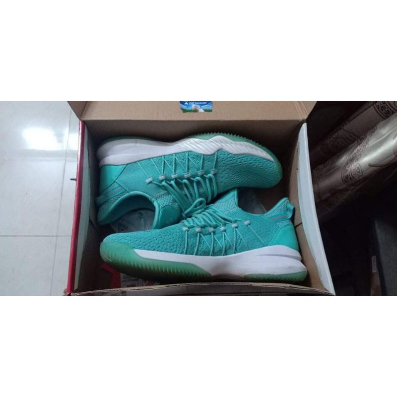 giày bóng rổ peak