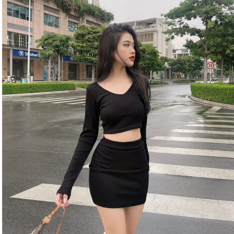 Set trang phục croptop tay dài, chân váy thun gân ôm sát cơ thể tôn dáng, thoải mái - Mina Young Shop