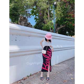 Đầm 3 lỗ xẻ Barbie